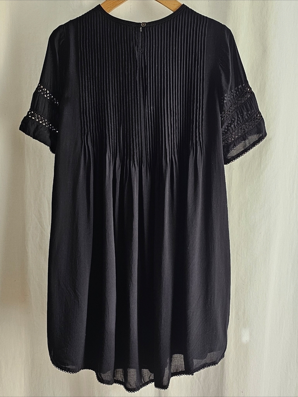 Aritzia Wilfred Black Sonore Embroidery Dress - Picture 3 of 16